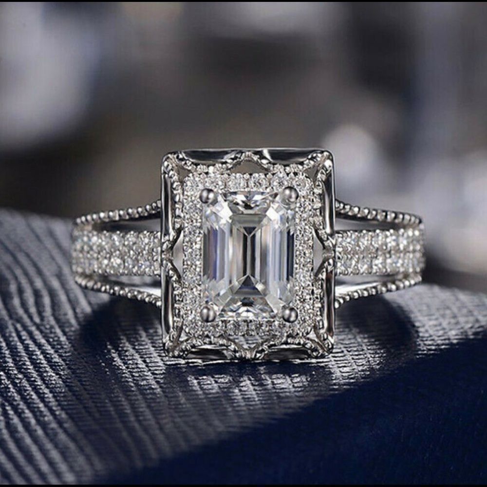 Gorgeous Emerald Cut Silver Diamond Ring